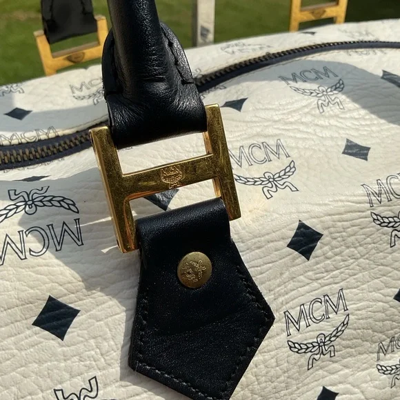 MCM Authentic Vintage Monogram Boston Bag – EUC 👜 - Picture 8 of 13